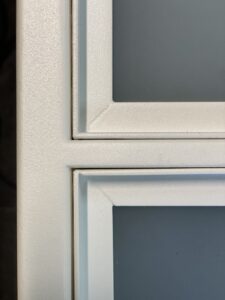 Onze profielen in detail, poedercoating in Ral9010